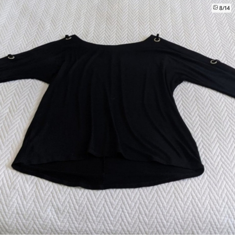 Top Cable & Gage Dressy Black top Rhinestones 👋 FINAL MARKDOWN CLOSET CLOSING - Picture 7 of 10